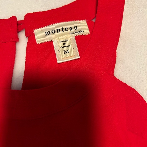 Monteau red sleeveless top with scalloped edges and button back size M - Picture 3 of 7